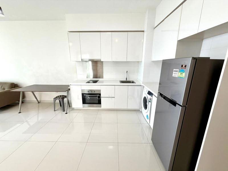 Eight Courtyards, 6 Canberra Drive, Sembawang / Yishun, 2 Bedrooms, 861 sqft, Condominium For Sale, by Wilson Chen, 500095686 - Kitchen - PropertyGuru.com.sg