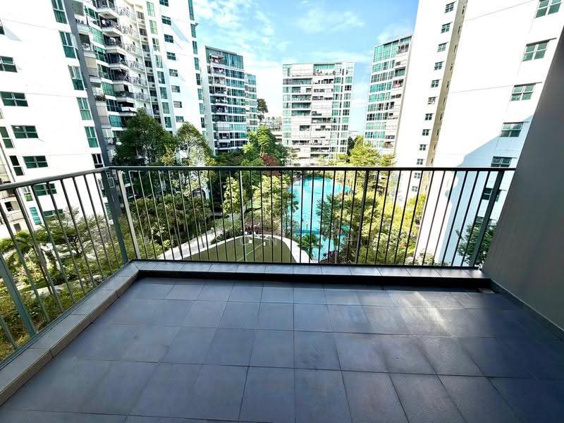 Eight Courtyards, 6 Canberra Drive, Sembawang / Yishun, 2 Bedrooms, 861 sqft, Condominium For Sale, by Wilson Chen, 500095686 - Balcony - PropertyGuru.com.sg