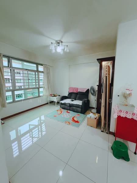 338A Anchorvale Crescent, 338A Anchorvale Crescent, 3 Bedrooms, 1,001 sqft, HDB Flat For Sale, by Tan Mei Ting, 500095695 - Living Room - PropertyGuru.com.sg