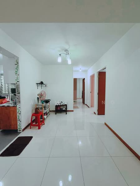 338A Anchorvale Crescent, 338A Anchorvale Crescent, 3 Bedrooms, 1,001 sqft, HDB Flat For Sale, by Tan Mei Ting, 500095695 - Corridor - PropertyGuru.com.sg