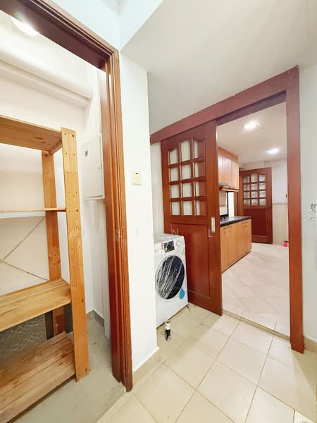 Westcove Condo, 10 West Coast Crescent, 3 Bedrooms, 1,098 sqft, Condominium For Rent, by Julian Li, 500095713 - Kitchen - PropertyGuru.com.sg