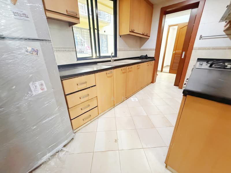 Westcove Condo, 10 West Coast Crescent, 3 Bedrooms, 1,098 sqft, Condominium For Rent, by Julian Li, 500095713 - Kitchen - PropertyGuru.com.sg
