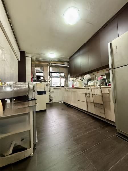 545 Bedok North Street 3 HDB Flat For Sale at S$ 428,000 | PropertyGuru Singapore - Kitchen