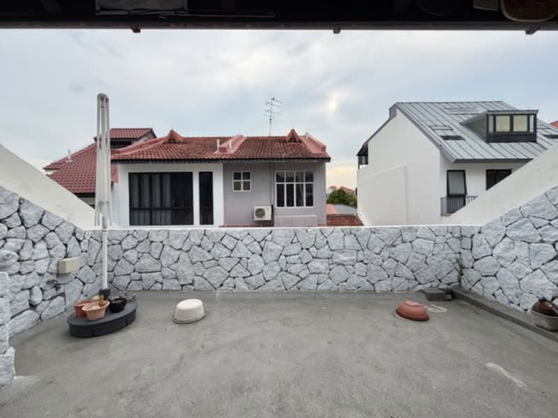 Cheap! 3sty FH Terrace, Open Concept, Air Well, Amenities, Convenience, Mrt Terraced House For Sale at S$ 4,880,000 | PropertyGuru Singapore