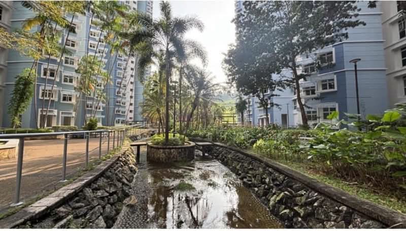 Jurong West street 24, , Room Rental, 180 sqft, HDB Flat For Rent, by Christo Lim 林泳汐, 500095725 - Exterior - PropertyGuru.com.sg