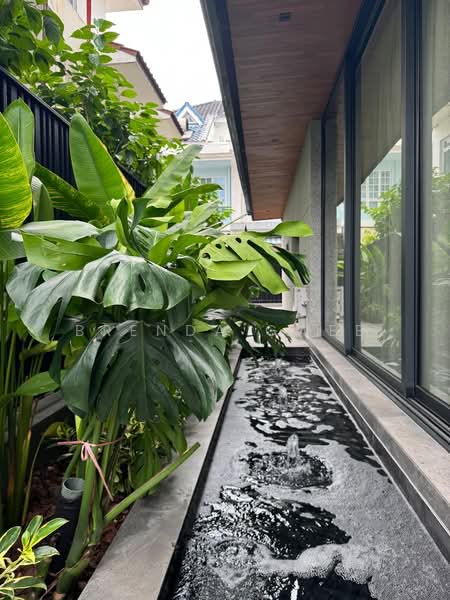 Fernhill close Semi-Detached House For Sale at S$ 10,900,000 | PropertyGuru Singapore - Exterior