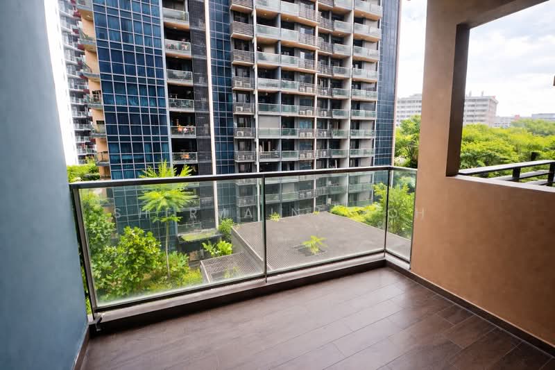 Lake Grande Condominium For Sale at S$ 1,250,000 | PropertyGuru Singapore - Balcony