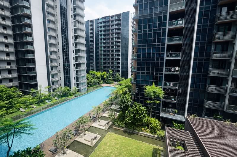 Lake Grande Condominium For Sale at S$ 1,250,000 | PropertyGuru Singapore - Exterior