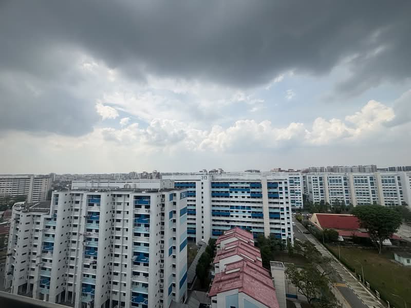 Parc Vera, Hougang Street 32, 2 Bedrooms, 786 sqft, Condominium For Rent, by Hazel Boey, 500095748 - Exterior - PropertyGuru.com.sg