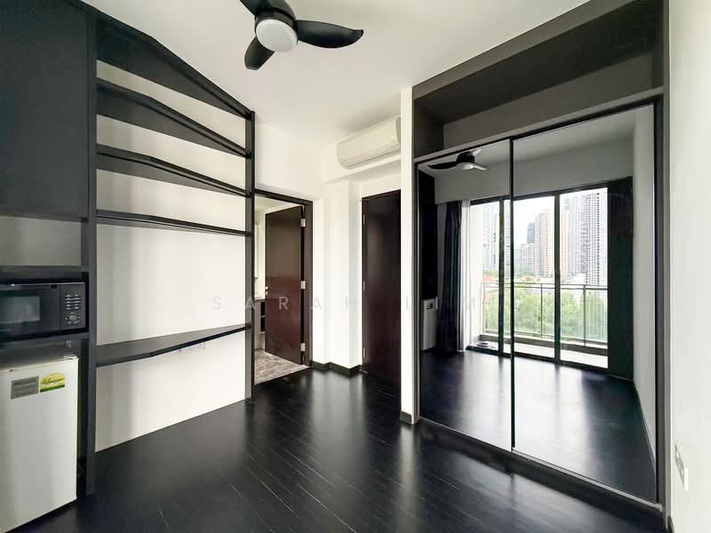 120 Grange Condominium For Sale at S$ 1,999,999 | PropertyGuru Singapore - Guest Bedroom with ensuite bathroom