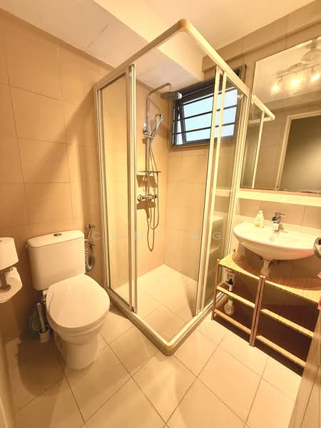9 Boon Keng Road HDB Flat For Sale at S$ 788,000 | PropertyGuru Singapore - Bathroom
