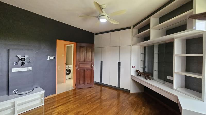 Hillcrest Arcadia Condominium For Sale at S$ 2,800,000 | PropertyGuru Singapore - Bedroom