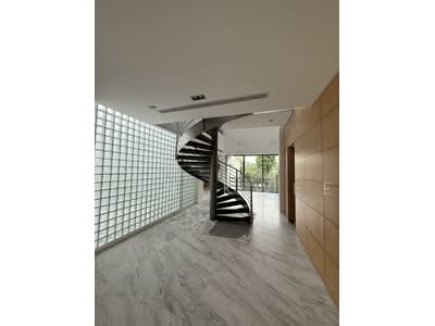 For Rent - The Ladyhill