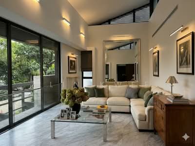 For Rent - The Ladyhill