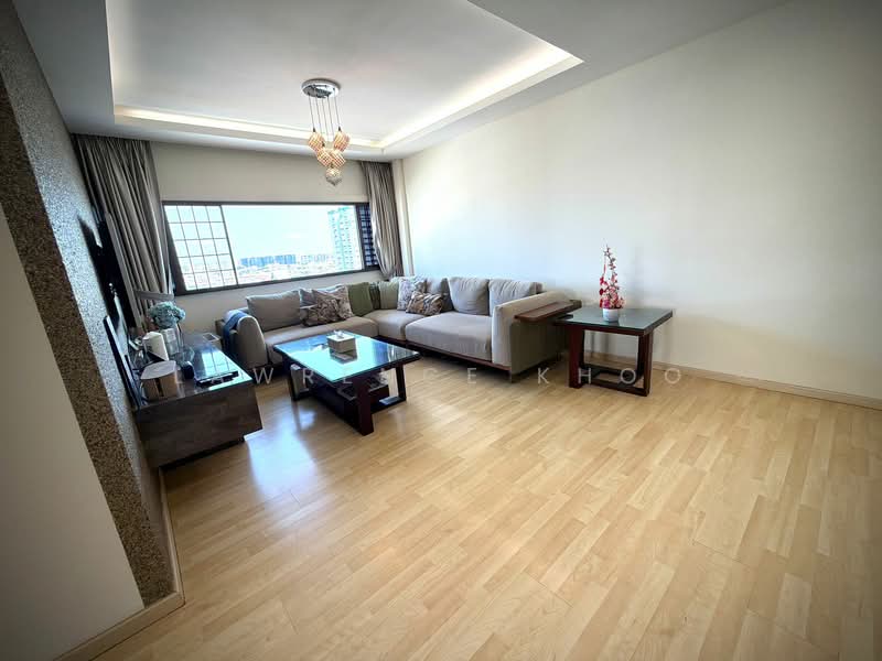 77 Marine Drive HDB Flat For Sale at S$ 1,200,000 | PropertyGuru Singapore - Living Room