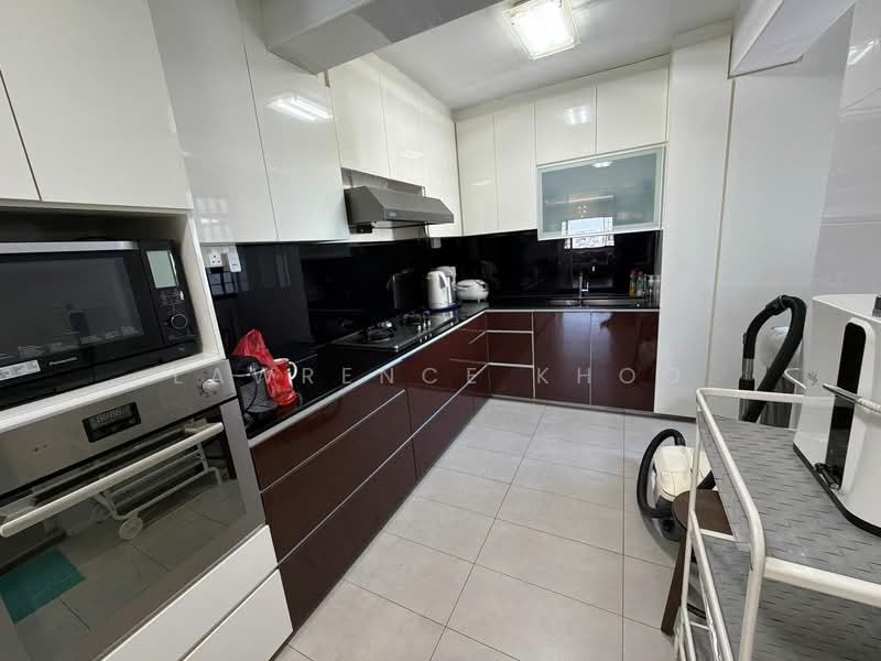 77 Marine Drive HDB Flat For Sale at S$ 1,200,000 | PropertyGuru Singapore - Kitchen