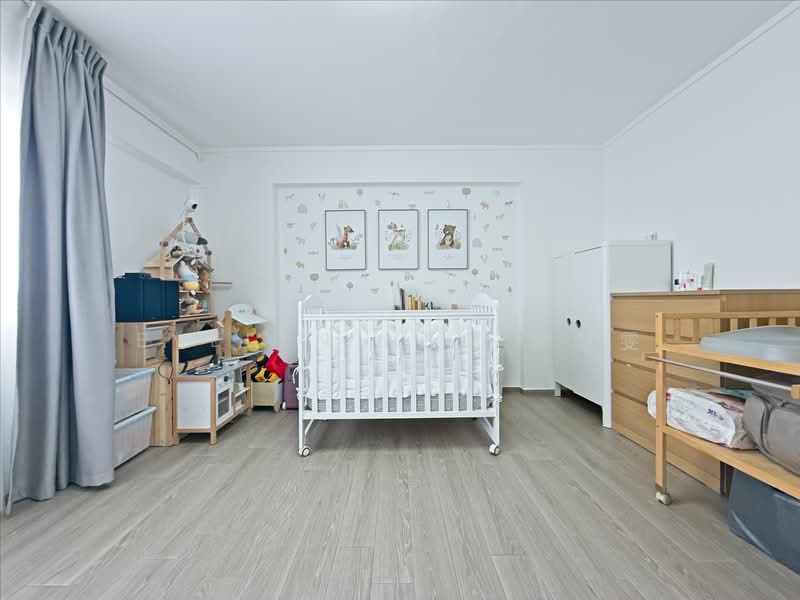 770 Yishun Avenue 3 HDB Flat For Sale at S$ 698,000 | PropertyGuru Singapore - Bedroom