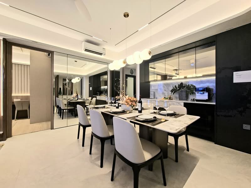 Vela Bay, 1 Bayshore Walk, 4 Bedrooms, 1,378 sqft, Condominium For Sale, by Jamie Peh, 500095775 - Dining Room - PropertyGuru.com.sg