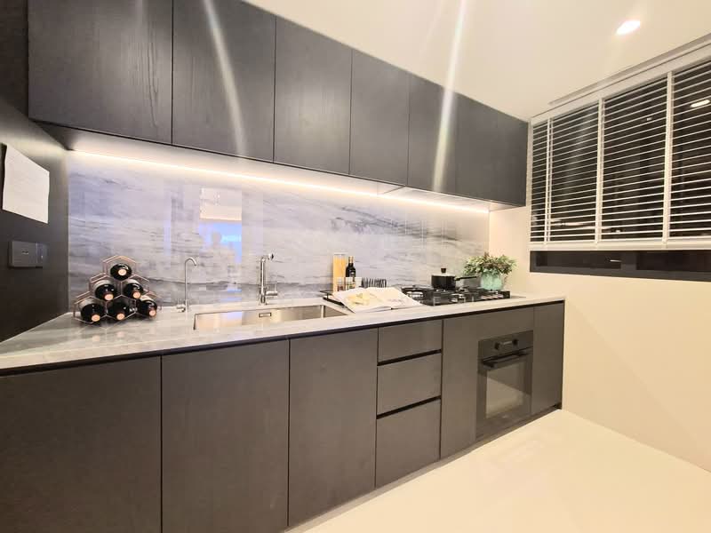 Vela Bay, 1 Bayshore Walk, 4 Bedrooms, 1,378 sqft, Condominium For Sale, by Jamie Peh, 500095775 - Kitchen - PropertyGuru.com.sg