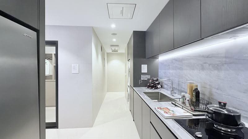 Vela Bay, 1 Bayshore Walk, Bedok / Upper East Coast, 5 Bedrooms, 1,582 sqft, Condominium For Sale, by Jamie Peh, 500095775 - Kitchen - PropertyGuru.com.sg