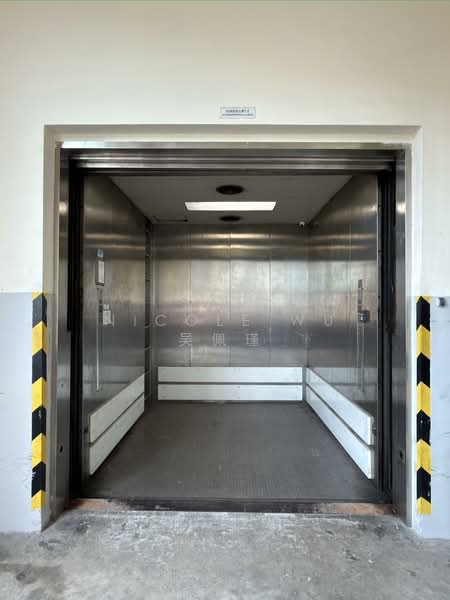 ADL Building, 41 Toh Guan Road East, 1,593 sqft, Warehouse For Rent, by Nicole Wu 吴佩瑾, 500095776 - Interior - CommercialGuru.com.sg