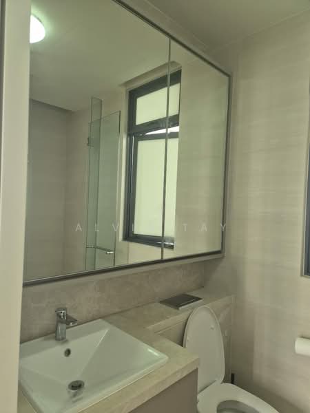 Highline Residences, 11 Kim Tian Road, 3 Bedrooms, 1,087 sqft, Condominium For Rent, by Alvin Tay, 500095777 - Bathroom - PropertyGuru.com.sg