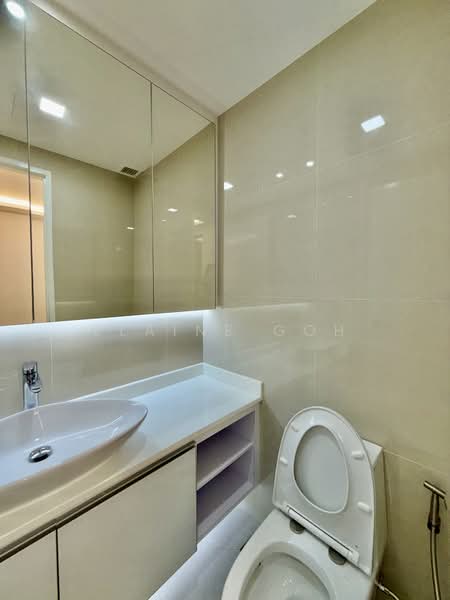 Nassim Jade, 3 Nassim Road, 3 Bedrooms, 15,001 sqft, Condominium For Rent, by Elaine Goh, 500095791 - Bathroom - PropertyGuru.com.sg