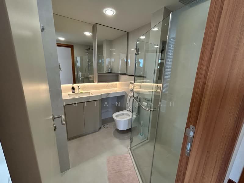 De Royale, 31 Jalan Rama Rama, 3 Bedrooms, 1,281 sqft, Condominium For Rent, by Julian Seah, 500095798 - Bathroom - PropertyGuru.com.sg