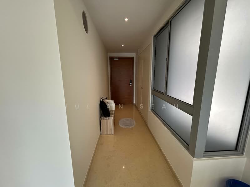 De Royale, 31 Jalan Rama Rama, 3 Bedrooms, 1,281 sqft, Condominium For Rent, by Julian Seah, 500095798 - Corridor - PropertyGuru.com.sg