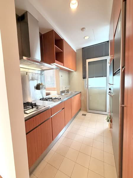 The Paterson Edge, 26 Paterson Road, 2 Bedrooms, 990 sqft, Apartment For Rent, by Dawn Kwee, 500095812 - Kitchen - PropertyGuru.com.sg
