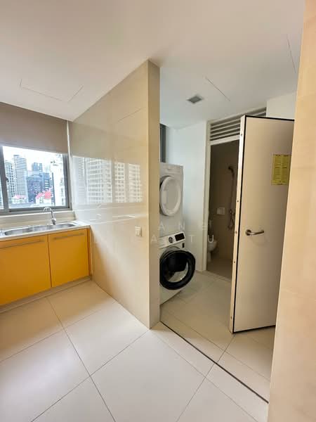 The Wharf Residence, 7 Tong Watt Road, 2 Bedrooms, 1,033 sqft, Condominium For Rent, by Kesang Labattu, 500095831 - Kitchen - PropertyGuru.com.sg