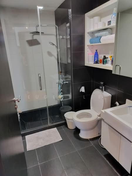 Haig 162, 162 Haig Road, 1 Bedroom, 484 sqft, Condominium For Rent, by Eugene Lee, 500095843 - Bathroom - PropertyGuru.com.sg