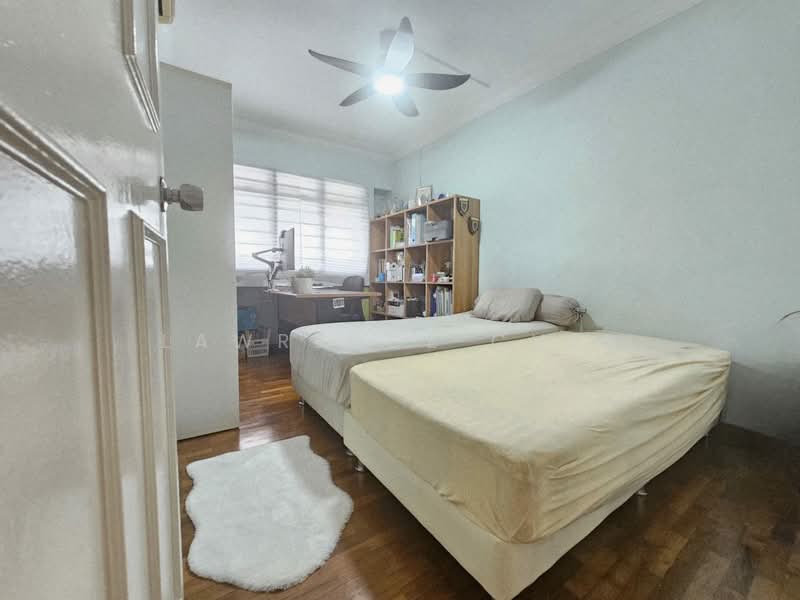 418 Canberra Road HDB Flat For Sale at S$ 658,000 | PropertyGuru Singapore - Bedroom