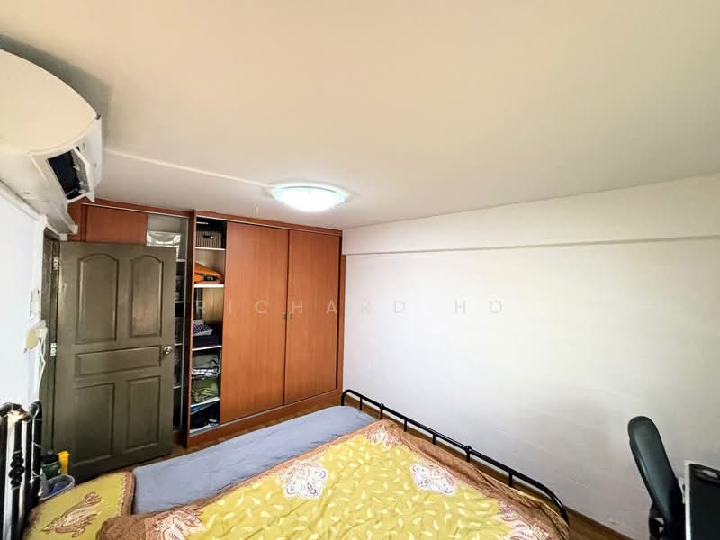 4 Sago Lane HDB Flat For Sale at S$ 500,000 | PropertyGuru Singapore - Bedroom 1