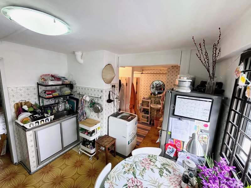 4 Sago Lane HDB Flat For Sale at S$ 500,000 | PropertyGuru Singapore - Kitchen