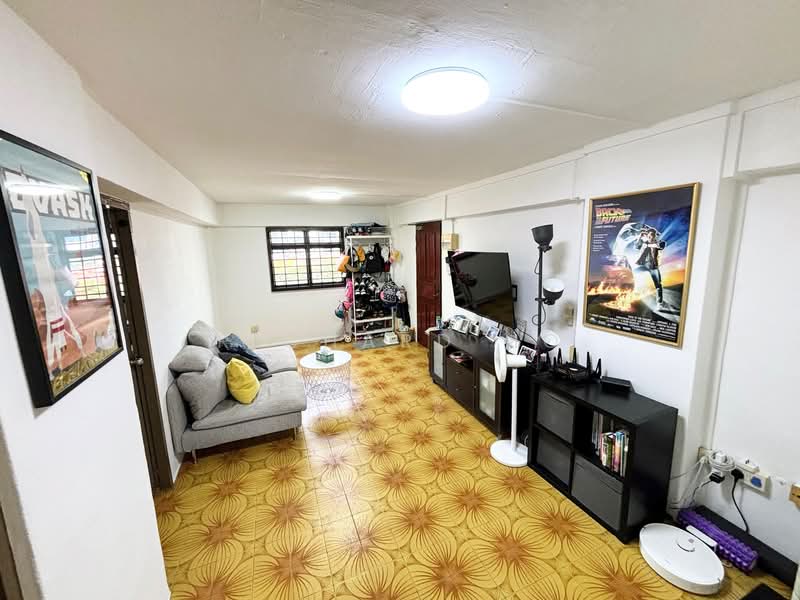 4 Sago Lane HDB Flat For Sale at S$ 500,000 | PropertyGuru Singapore - Living Room