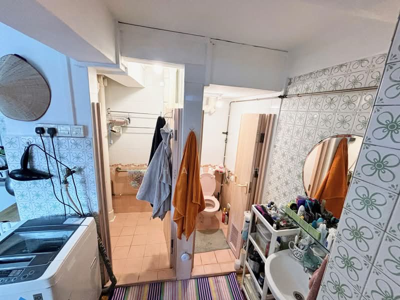 4 Sago Lane HDB Flat For Sale at S$ 500,000 | PropertyGuru Singapore - Toilet and Shower Area