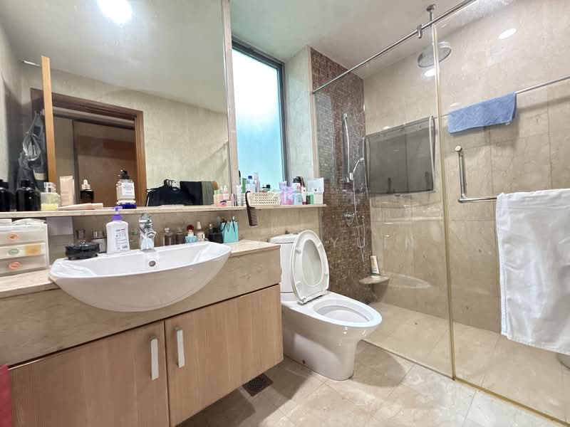 The Raintree Condominium For Sale at S$ 2,000,000 | PropertyGuru Singapore - Bathroom