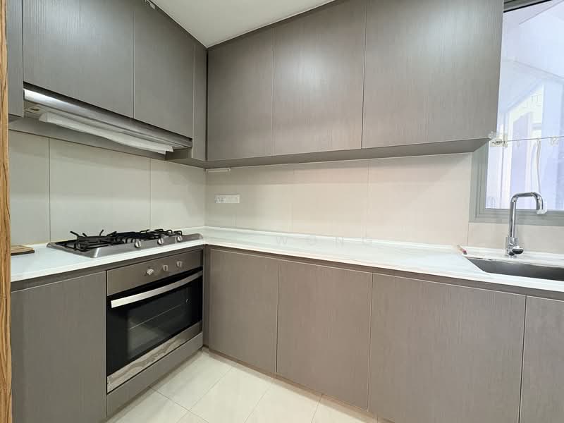 FLO Residence, 11 Punggol Field Walk, 4 Bedrooms, 1,345 sqft, Condominium For Rent, by Emy Wong, 500095868 - Kitchen - PropertyGuru.com.sg