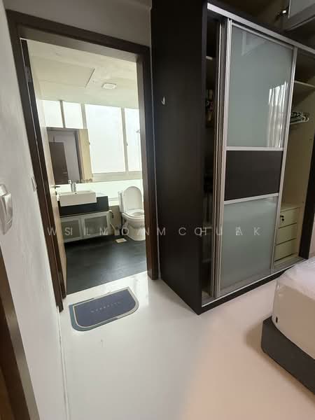 The Ariel, 31 Lorong 105 Changi, 3 Bedrooms, 926 sqft, Condominium For Rent, by William Quek, 500095872 - Bathroom - PropertyGuru.com.sg