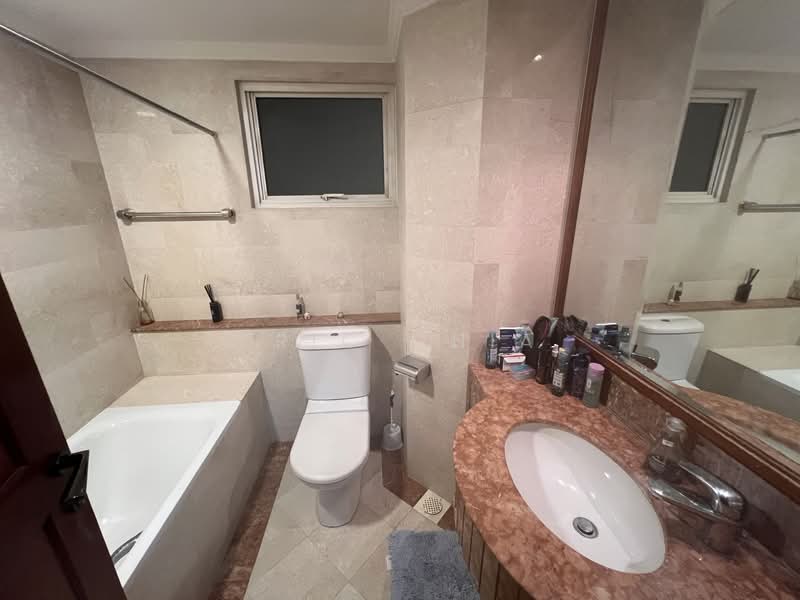 Emerald Garden, 33 Club Street, 2 Bedrooms, 960 sqft, Condominium For Rent, by Eric Chia, 500095880 - Bathroom - PropertyGuru.com.sg