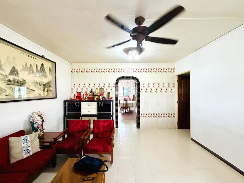 145 Potong Pasir Avenue 2, 145 Potong Pasir Avenue 2, 2 Bedrooms, 797 sqft, HDB Flat For Sale, by John Chong, 500095884 - Living Room - PropertyGuru.com.sg