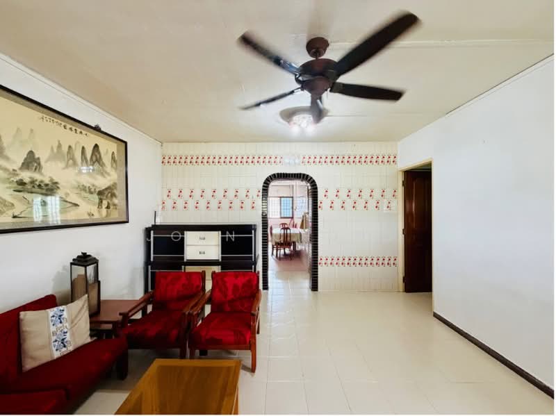145 Potong Pasir Avenue 2, 145 Potong Pasir Avenue 2, 2 Bedrooms, 797 sqft, HDB Flat For Sale, by John Chong, 500095884 - Living Room - PropertyGuru.com.sg