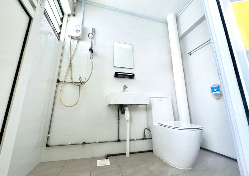 114 Pasir Ris Street 11, 114 Pasir Ris Street 11, Room Rental, 110 sqft, HDB Flat For Rent, by Jane Toh, 500095885 - Bathroom - PropertyGuru.com.sg