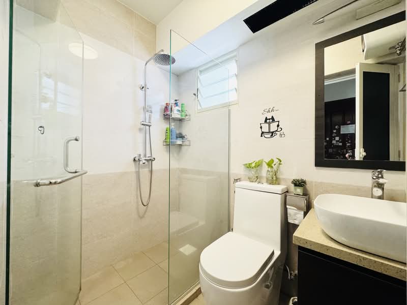201A Punggol Field HDB Flat For Sale at S$ 710,000 | PropertyGuru Singapore - Bathroom