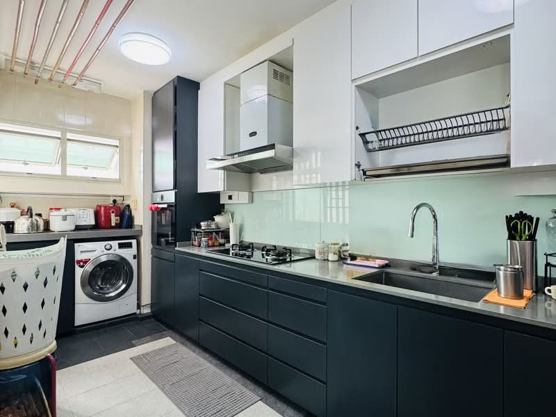 201A Punggol Field HDB Flat For Sale at S$ 710,000 | PropertyGuru Singapore - Kitchen