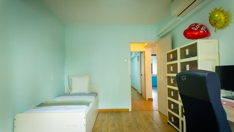 329 Clementi Avenue 2 HDB Flat For Sale at S$ 550,000 | PropertyGuru Singapore - Common Bedroom