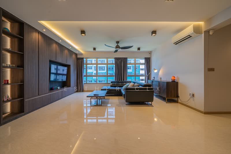 443C Bukit Batok West Avenue 8 HDB Flat For Sale at S$ 888,000 | PropertyGuru Singapore - Living Room