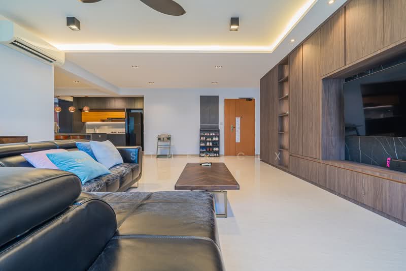 443C Bukit Batok West Avenue 8 HDB Flat For Sale at S$ 888,000 | PropertyGuru Singapore - Living Room