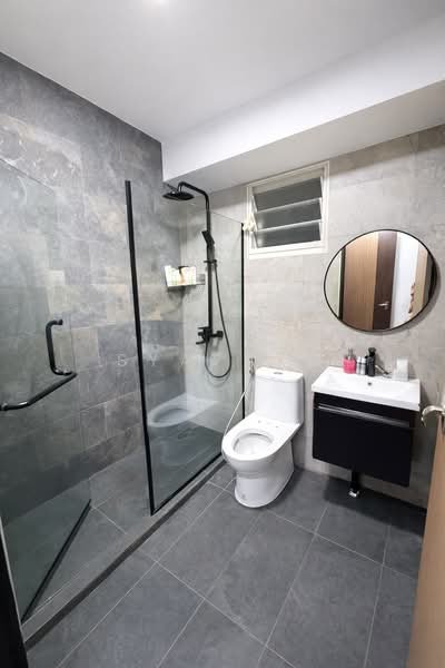 296C Bukit Batok Street 22 HDB Flat For Sale at S$ 698,000 | PropertyGuru Singapore - Bathroom